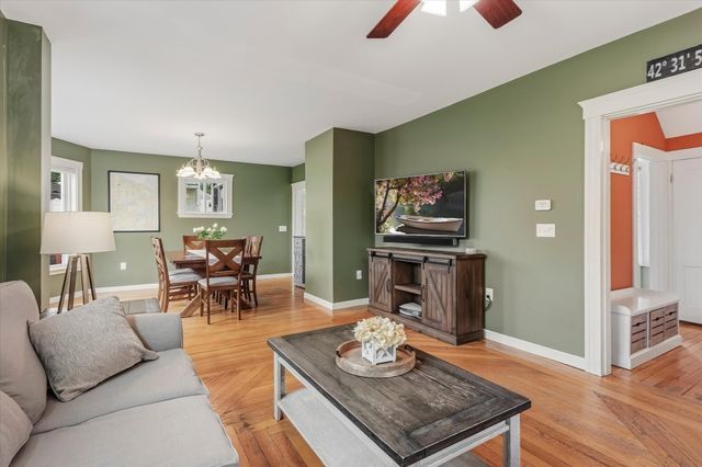 5 Mooney Avenue, Salem, MA 01970