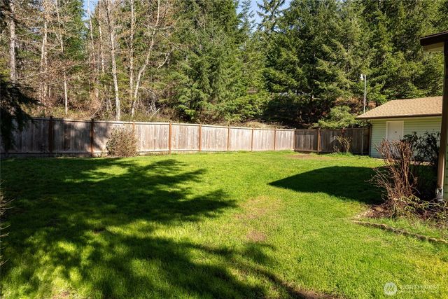 521 NE Larson Lake Rd, Belfair, WA 98528