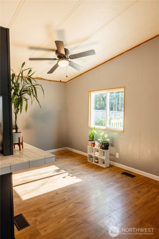 521 NE Larson Lake Rd, Belfair, WA 98528