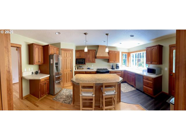 14275 UPLANDS Dr, Lake Oswego, OR 97034