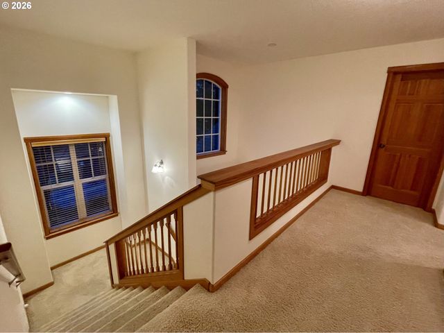 14275 UPLANDS Dr, Lake Oswego, OR 97034