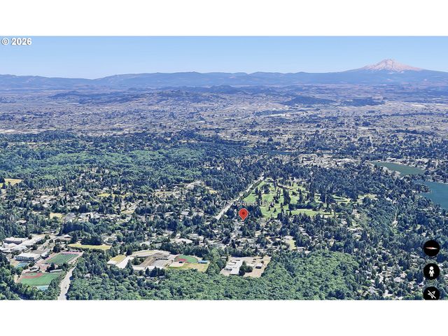14275 UPLANDS Dr, Lake Oswego, OR 97034