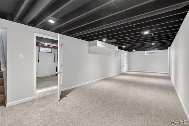 3407 Highgate Lane, St Charles, MO 63301