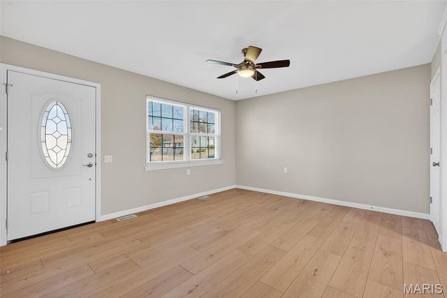 3407 Highgate Lane, St Charles, MO 63301