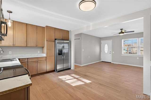 3407 Highgate Lane, St Charles, MO 63301