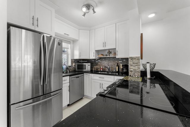 1041 HILLSBORO MILE 5, Hillsboro Beach, FL 33062