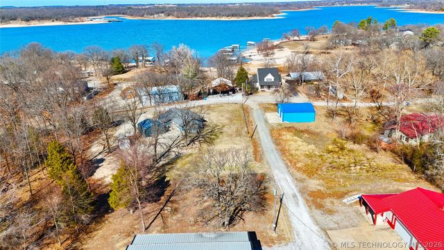 70 E 1220 Road, Eufaula, OK 74432