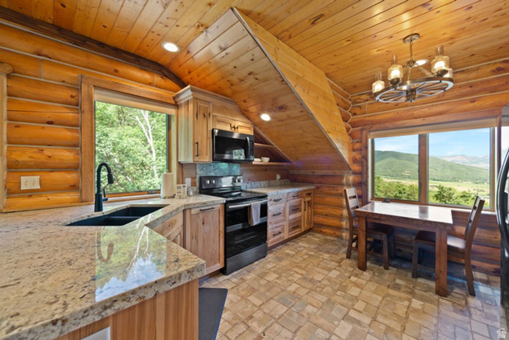 Image 109 of property listing at 2913 E 3350 N, Eden, UT 84310