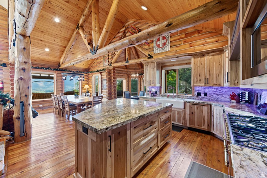 Image 7 of property listing at 2913 E 3350 N, Eden, UT 84310