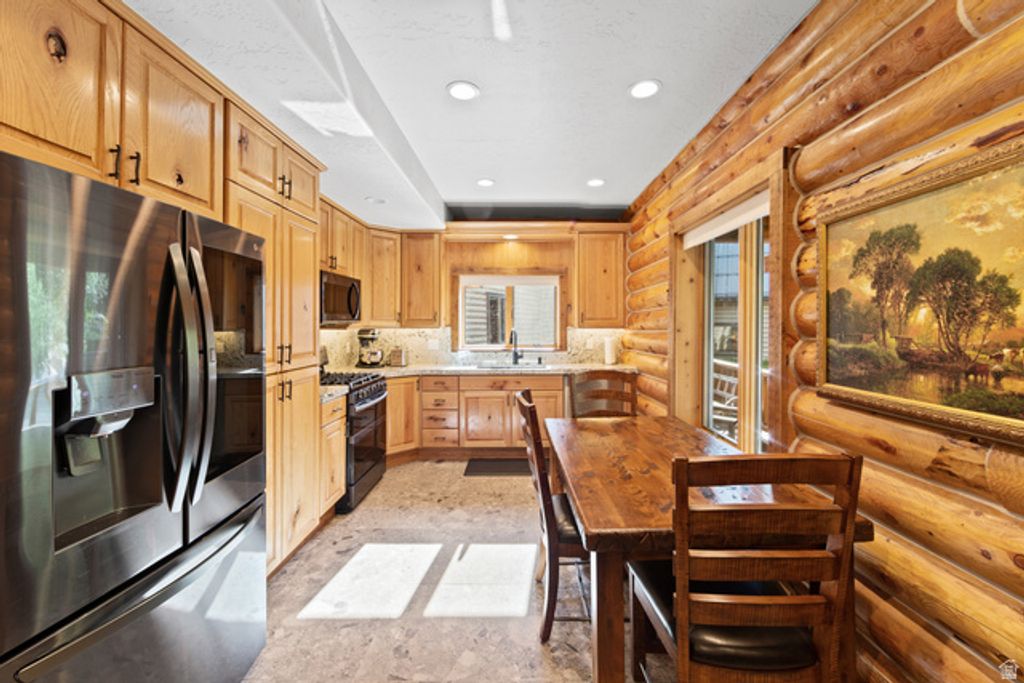 Image 73 of property listing at 2913 E 3350 N, Eden, UT 84310