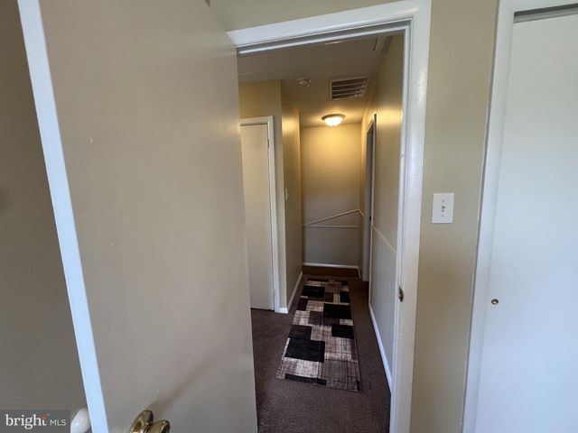18 LERNER CT, Sicklerville, NJ 08081