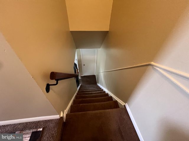 18 LERNER CT, Sicklerville, NJ 08081