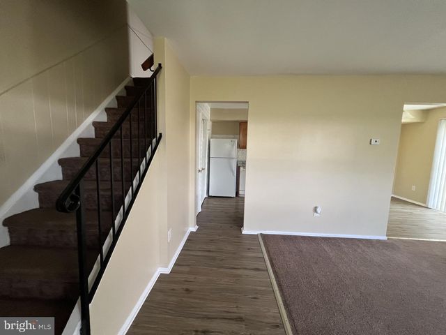 18 LERNER CT, Sicklerville, NJ 08081