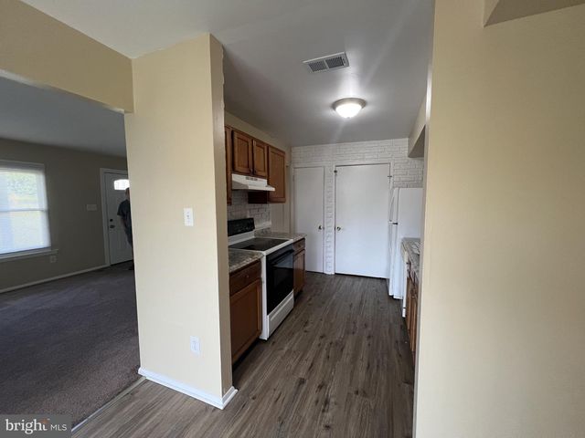 18 LERNER CT, Sicklerville, NJ 08081