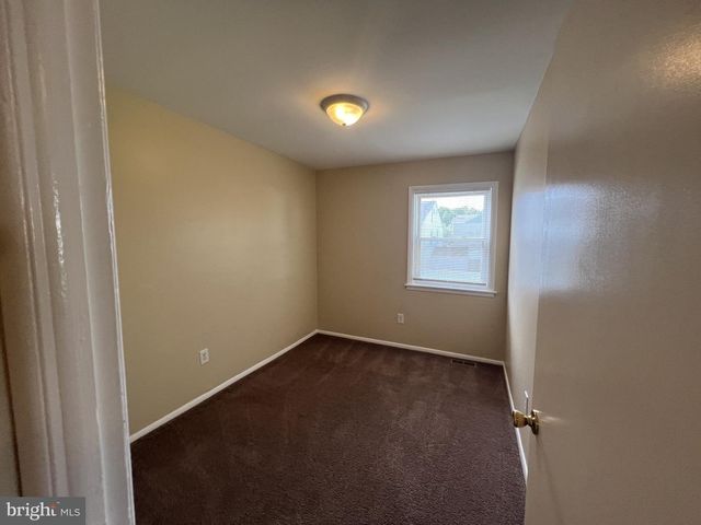 18 LERNER CT, Sicklerville, NJ 08081