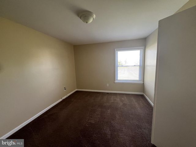 18 LERNER CT, Sicklerville, NJ 08081