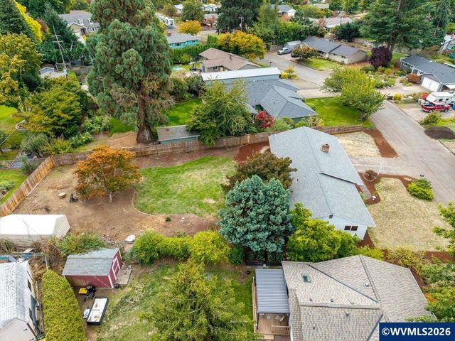 1221 Cloverdale Dr NE, Albany, OR 97321