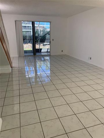 800 Sorrento Drive, Weston, FL 33326