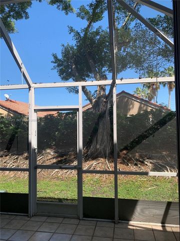 800 Sorrento Drive, Weston, FL 33326