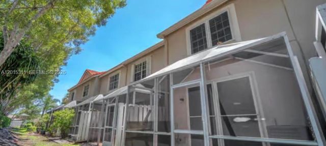 800 Sorrento Drive, Weston, FL 33326