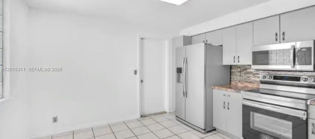 800 Sorrento Drive, Weston, FL 33326