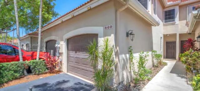 800 Sorrento Drive, Weston, FL 33326