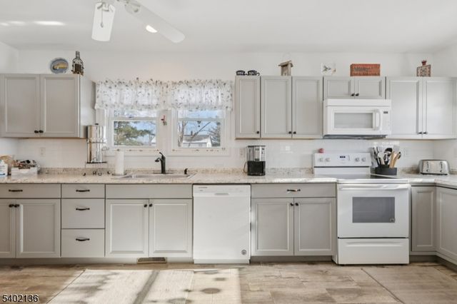 5 Lewisburg Rd, Wantage Twp., NJ 07461