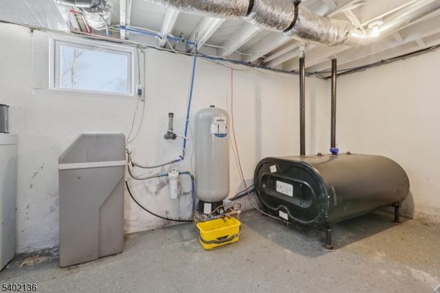 5 Lewisburg Rd, Wantage Twp., NJ 07461