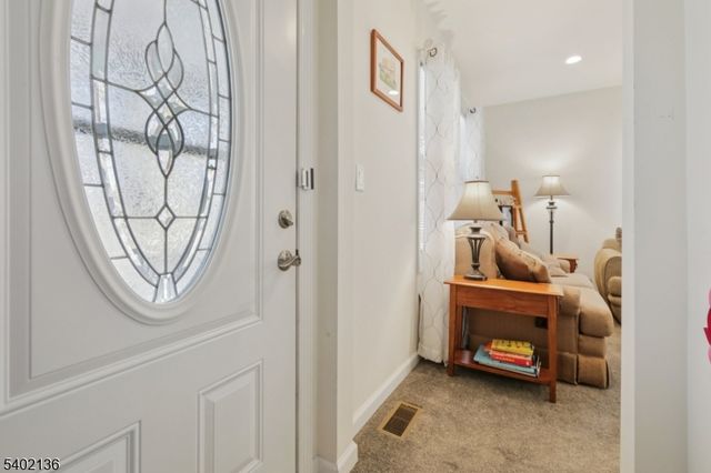 5 Lewisburg Rd, Wantage Twp., NJ 07461