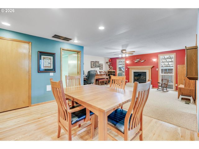 19500 Sw ALDERWOOD Ct, Beaverton, OR 97003