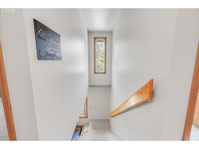19500 Sw ALDERWOOD Ct, Beaverton, OR 97003