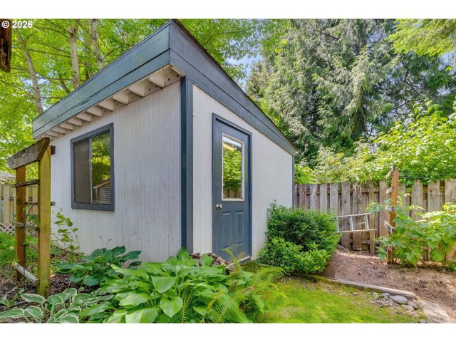 19500 Sw ALDERWOOD Ct, Beaverton, OR 97003