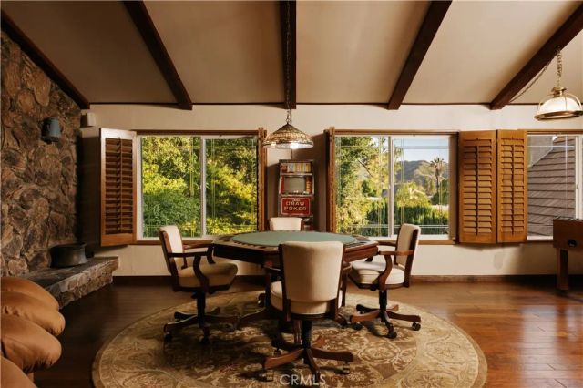 4134 Towhee Drive, Calabasas, CA 91302