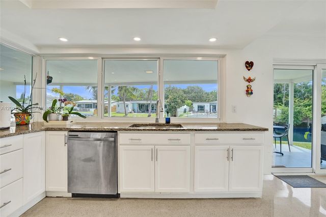 1821 NW 33rd Ct, Oakland Park, FL 33309