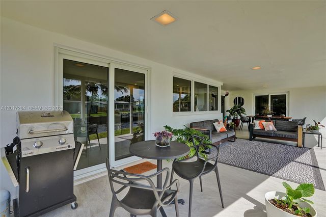 1821 NW 33rd Ct, Oakland Park, FL 33309