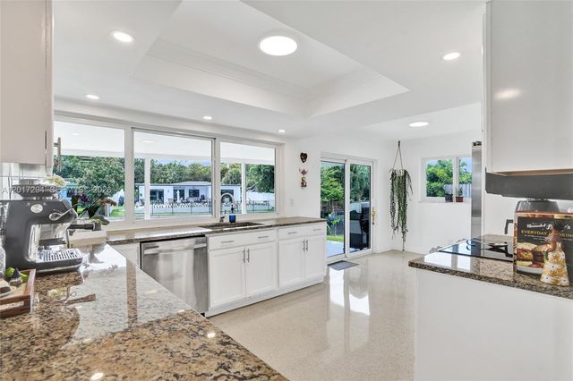1821 NW 33rd Ct, Oakland Park, FL 33309