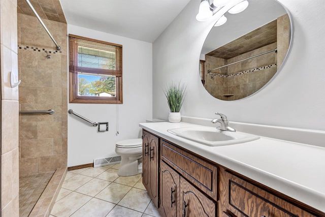 1404 CORMIER ROAD, Green Bay, WI 54313