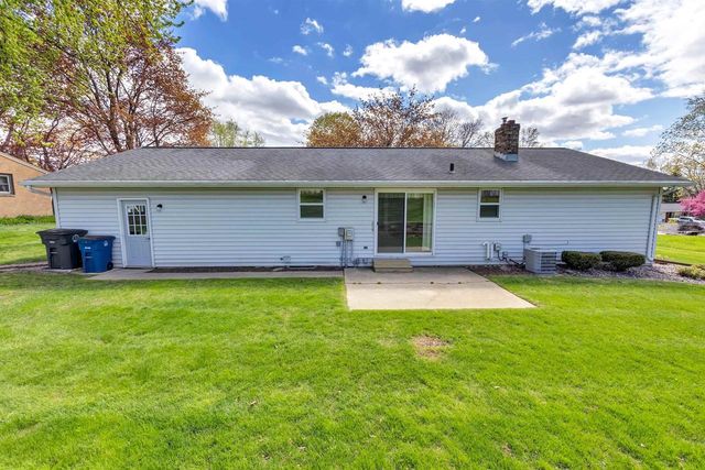 1404 CORMIER ROAD, Green Bay, WI 54313