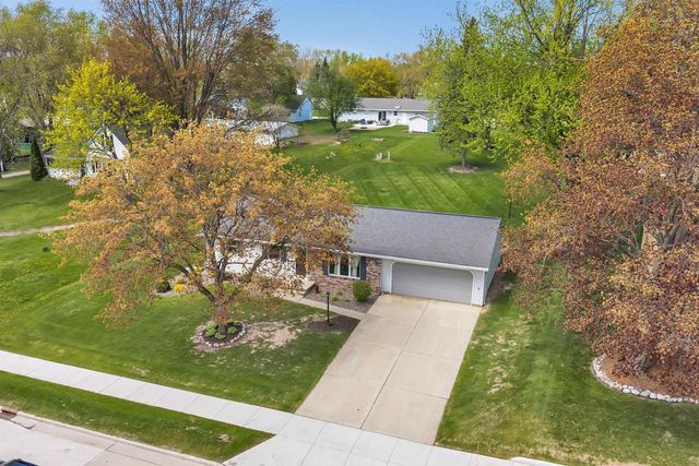 1404 CORMIER ROAD, Green Bay, WI 54313