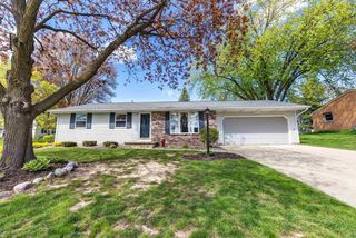 1404 CORMIER ROAD, Green Bay, WI 54313