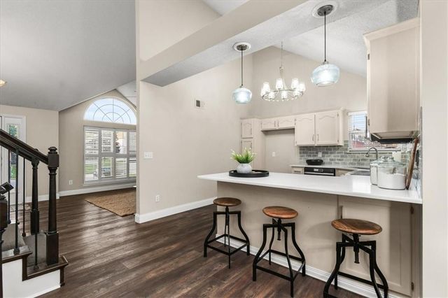 936 SE 14th Terrace, Lee's Summit, MO 64081