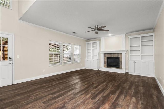 936 SE 14th Terrace, Lee's Summit, MO 64081