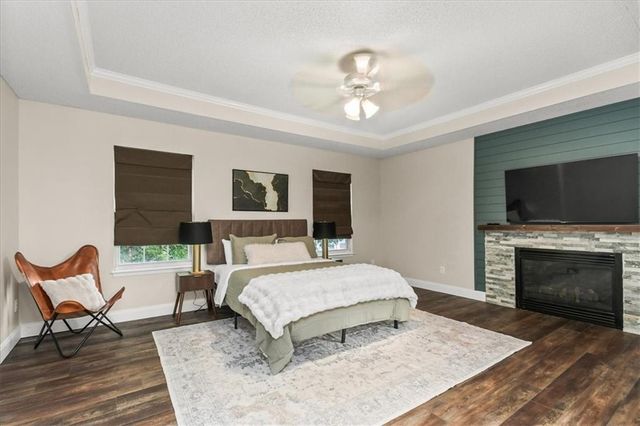 936 SE 14th Terrace, Lee's Summit, MO 64081