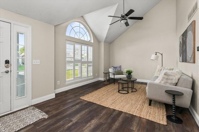 936 SE 14th Terrace, Lee's Summit, MO 64081