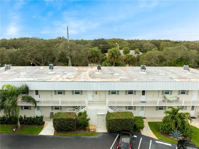 900 Jasmine Lane 203A, Vero Beach, FL 32963