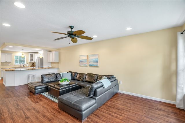 900 Jasmine Lane 203A, Vero Beach, FL 32963