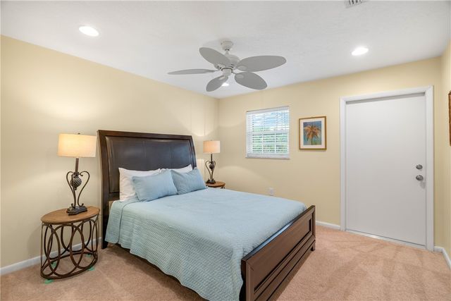 900 Jasmine Lane 203A, Vero Beach, FL 32963