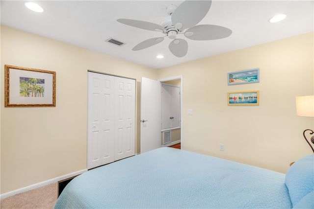 900 Jasmine Lane 203A, Vero Beach, FL 32963