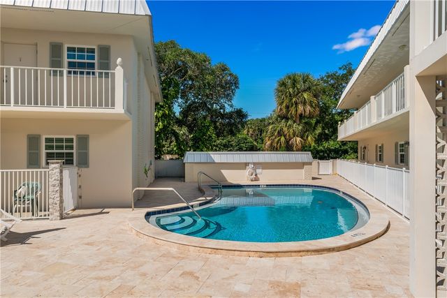 900 Jasmine Lane 203A, Vero Beach, FL 32963