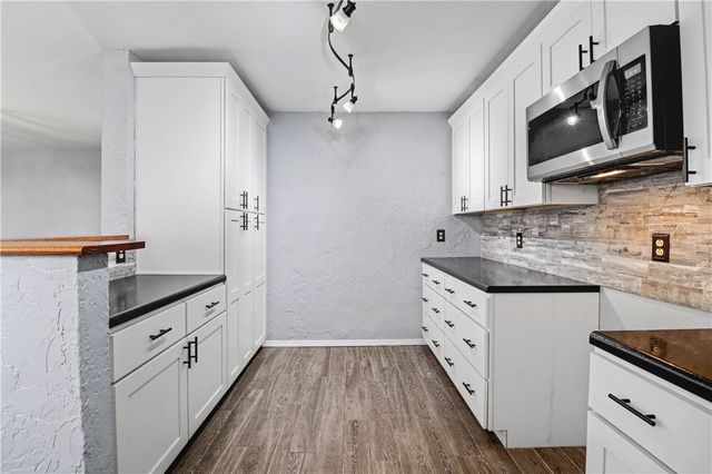 510 2nd Avenue, Gravette, AR 72736